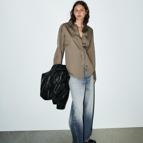 FITTED HEM SHIRT - Picture 1 of 6